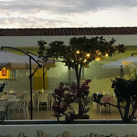 Tindari Village フルナリ