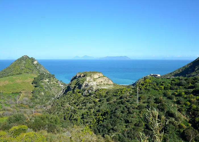 Tindari Village 아파트