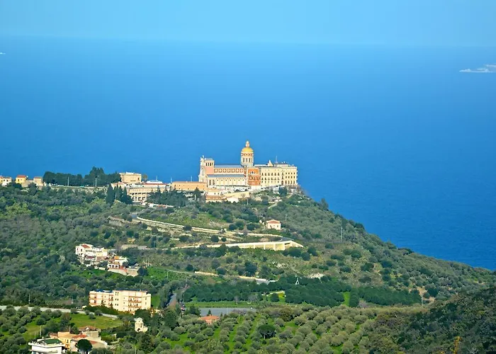 아파트 Tindari Village *