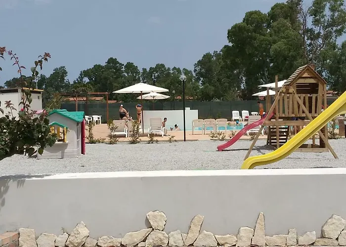 Tindari Village 아파트 푸르나리