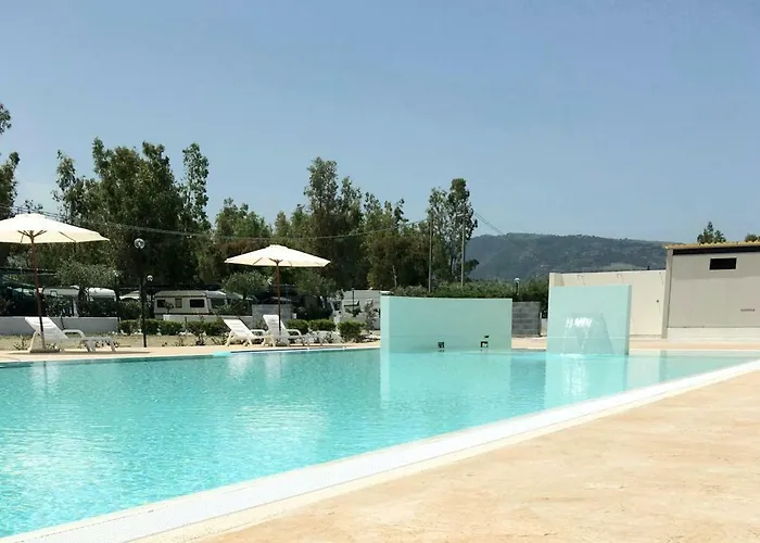 Tindari Village *